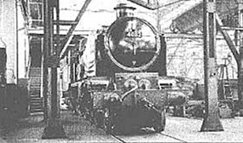 'Castle' class no. 7013 Bristol Castle at Swindon being given the identity of 4082 Windsor Castle